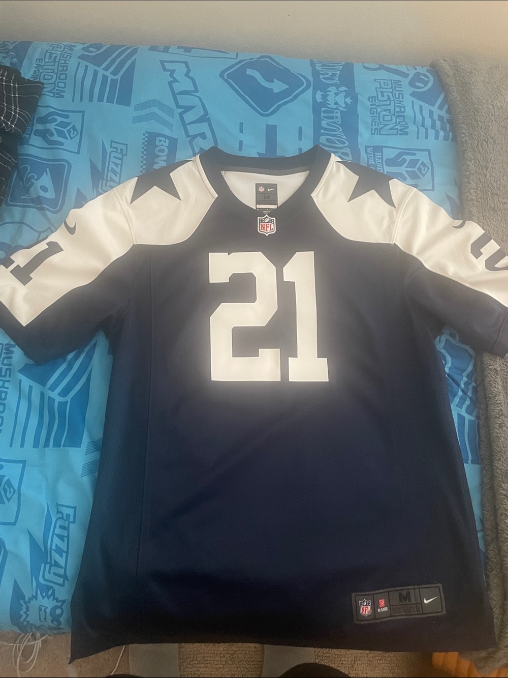 Nike Men’s Navy and White #21 Football Jersey